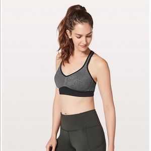 NWT Gray Lululemon Speed Up Sports Bra C/D Size 8